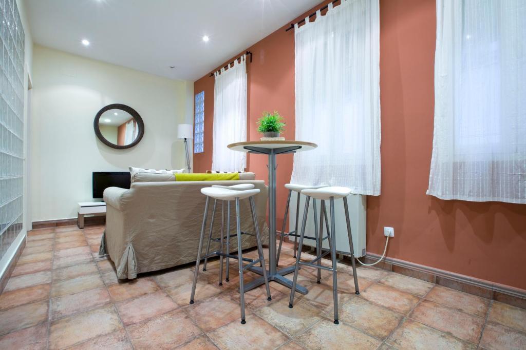 شقة Apartamento Tirso De Molina مدريد المظهر الخارجي الصورة