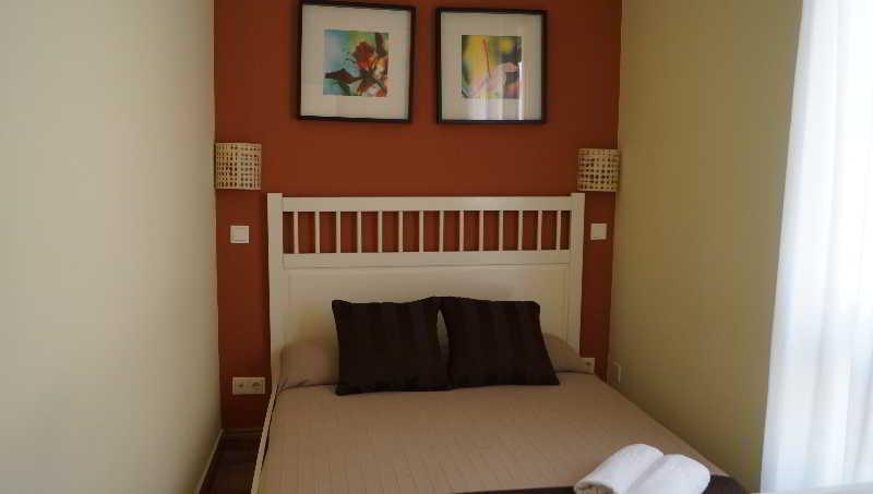 Apartamento Tirso De Molina مدريد المظهر الخارجي الصورة