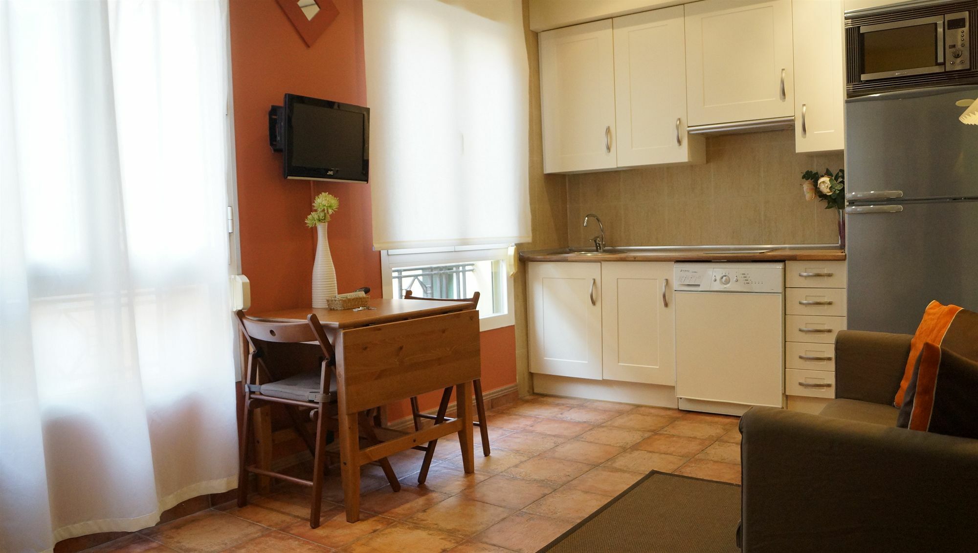 Apartamento Tirso De Molina مدريد المظهر الخارجي الصورة