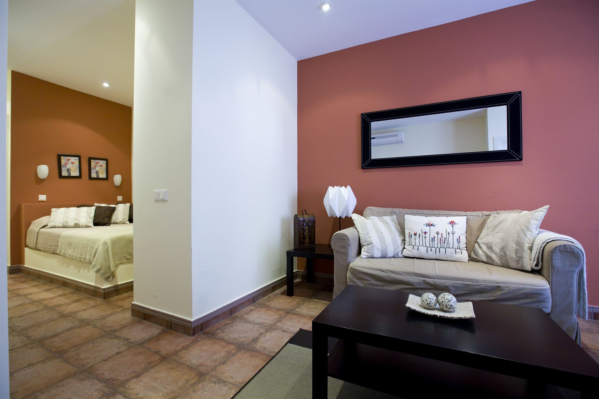 Apartamento Tirso De Molina مدريد المظهر الخارجي الصورة