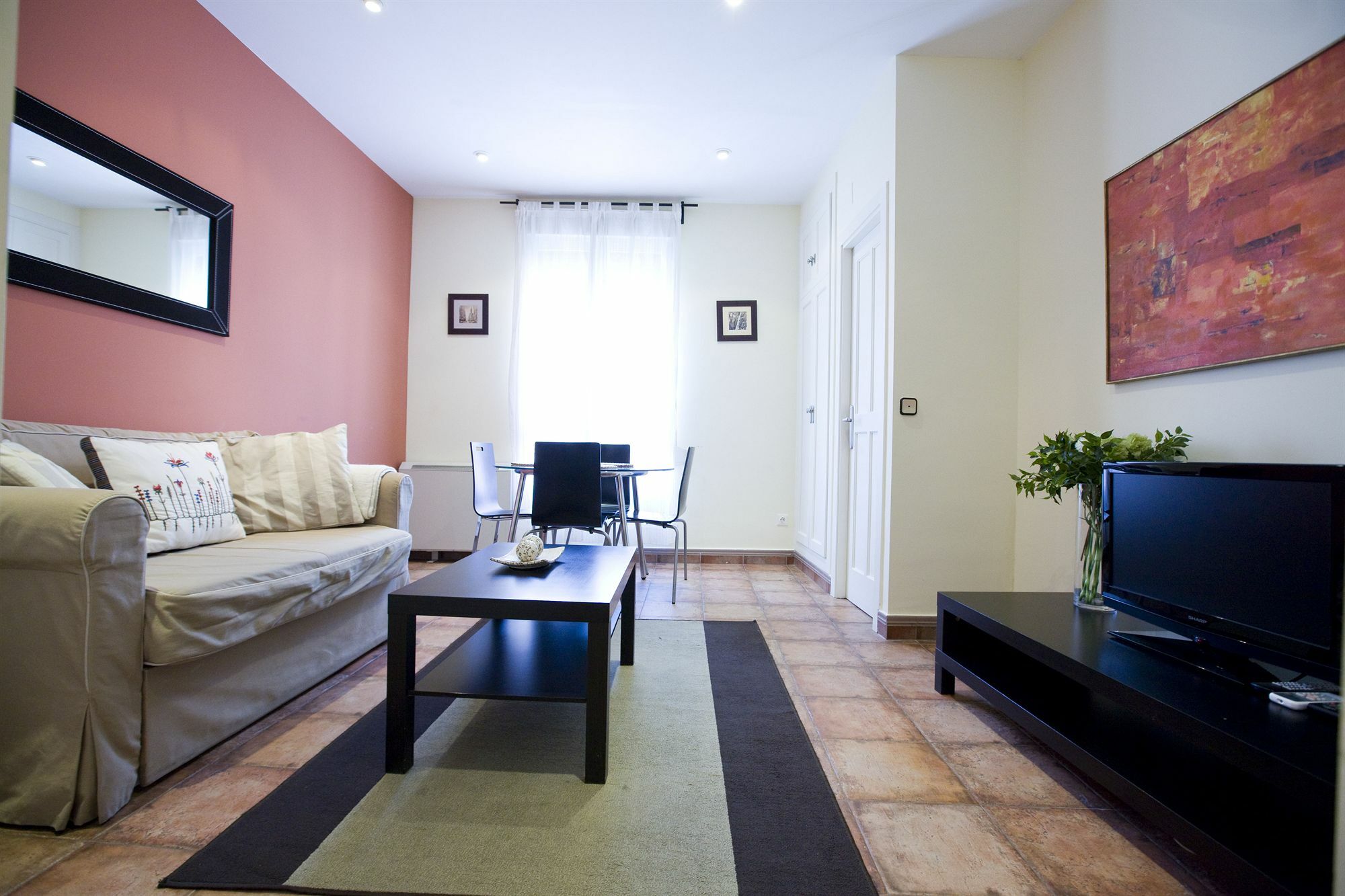 Apartamento Tirso De Molina مدريد المظهر الخارجي الصورة